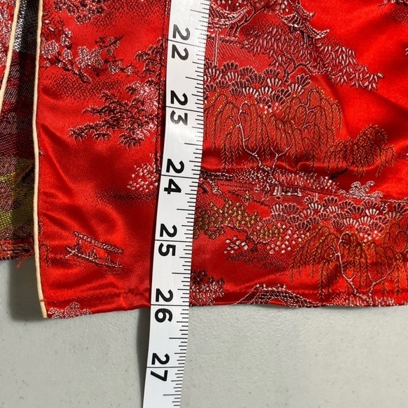 Japanese Traditional Silk Shirt Size Medium Red Tea House Toggle Closures - Picture 10 of 10